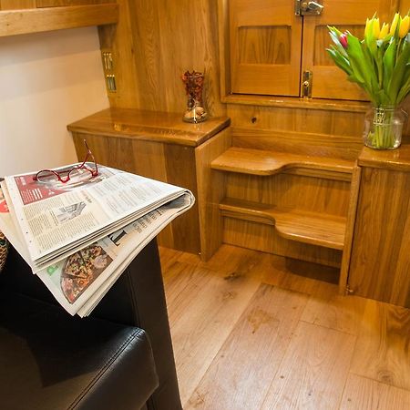 Narrowboat Puzzle Hotel Ely Exterior foto